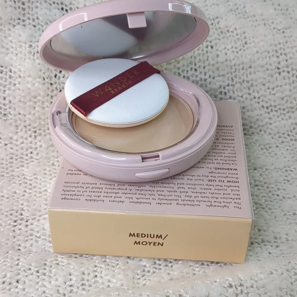 Wander Beauty Wanderlust Powder Foundation in Medium, 9g/0.31oz